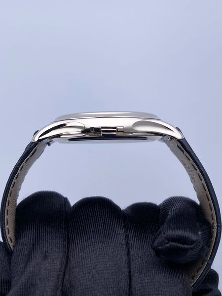 Patek Philippe Calatrava 5227G-010